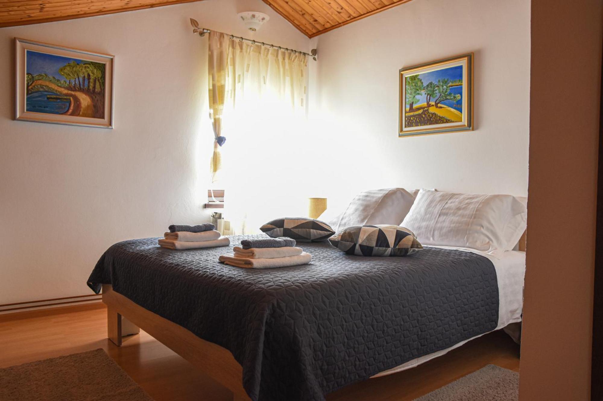 Romana Apartment *